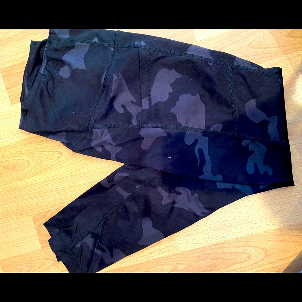 Yoga lux camo leggings with pockets